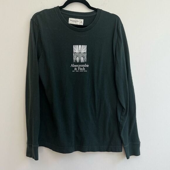 Abercrombie & Finch Forest Green NYC Manhattan Bridge Graphic Long Sleeve T-shir - Picture 1 of 6